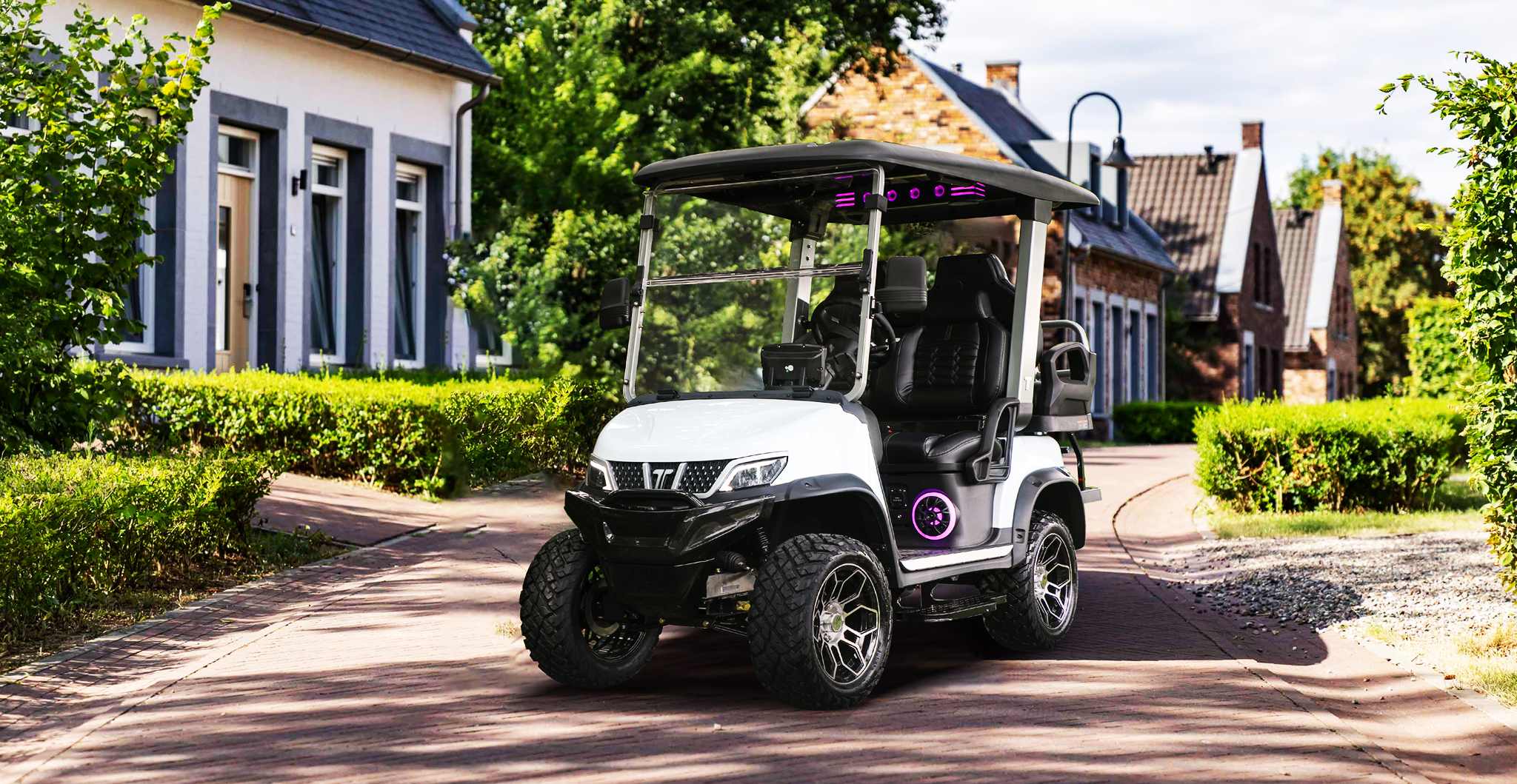 tara-4-passenger-golf-cart-course