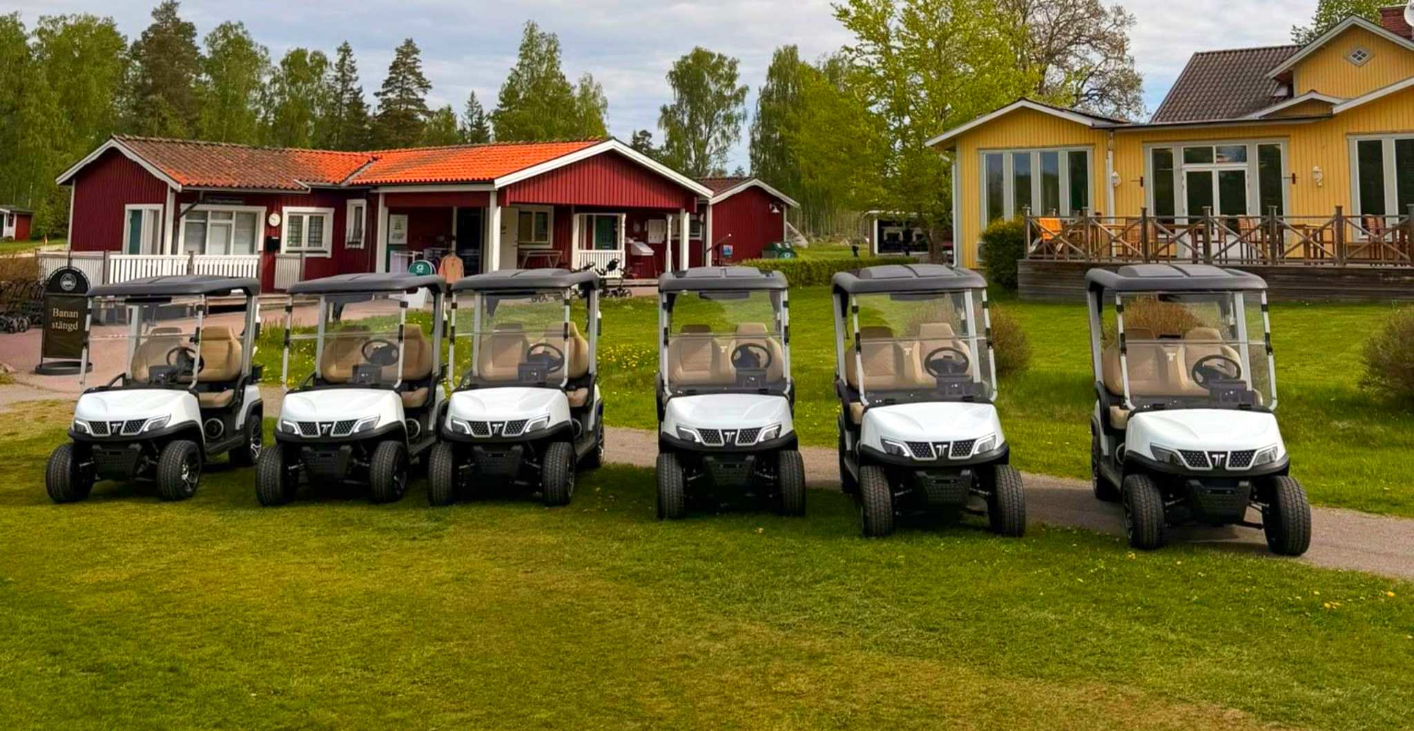 tara-golf-cart-rain-enclosure